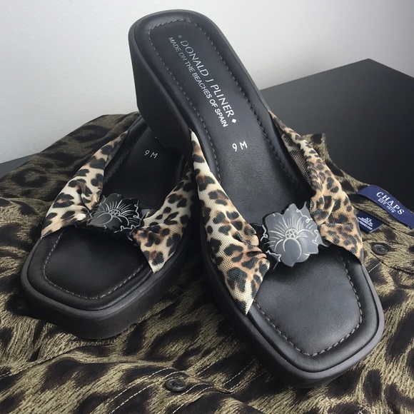 donald pliner leopard sandals